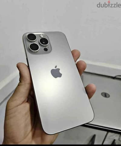 آبل - آيفون 15 برو