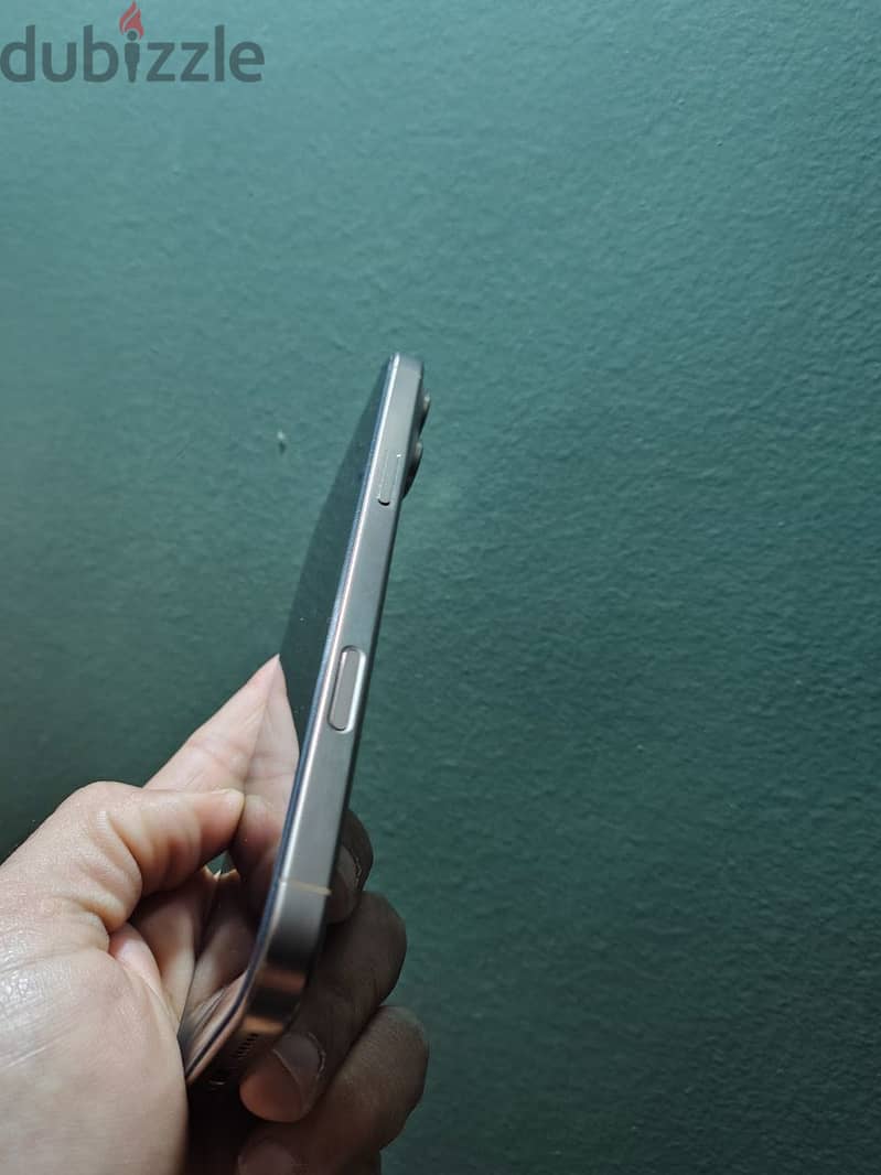 Apple - iPhone 16 Pro Max 3