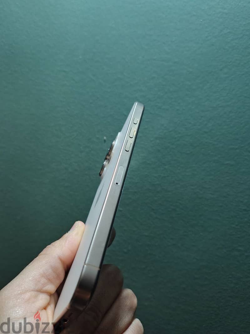 Apple - iPhone 16 Pro Max 4