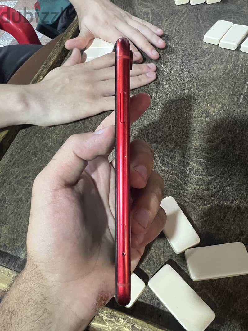 Apple - iPhone XR 5