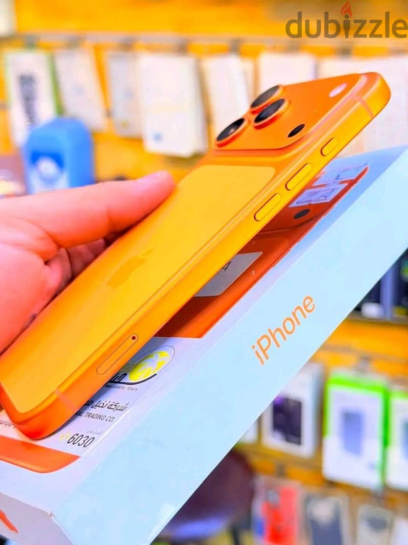 Apple - iPhone 17 Pro Max 3