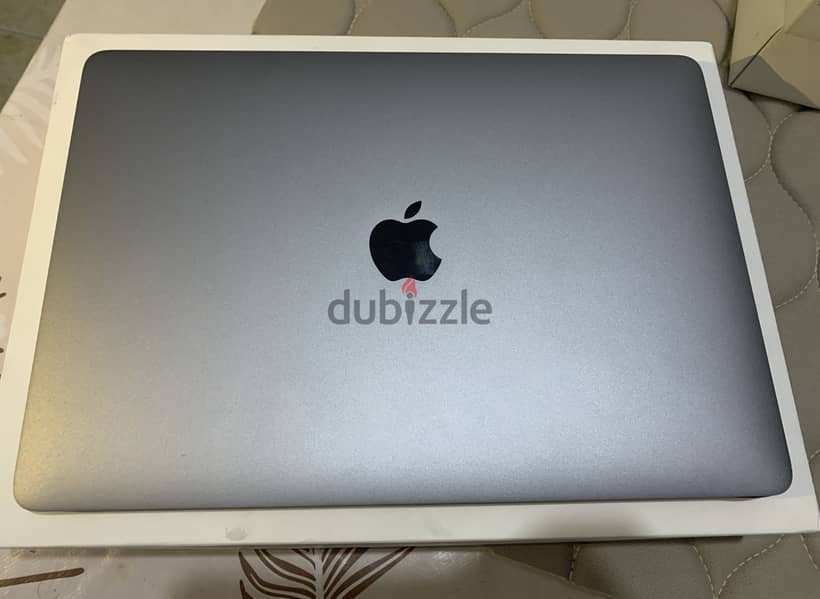 MacBook Pro 1