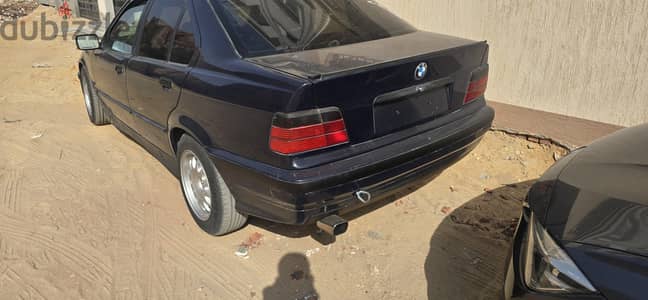 بي ام دبليو 318 1994