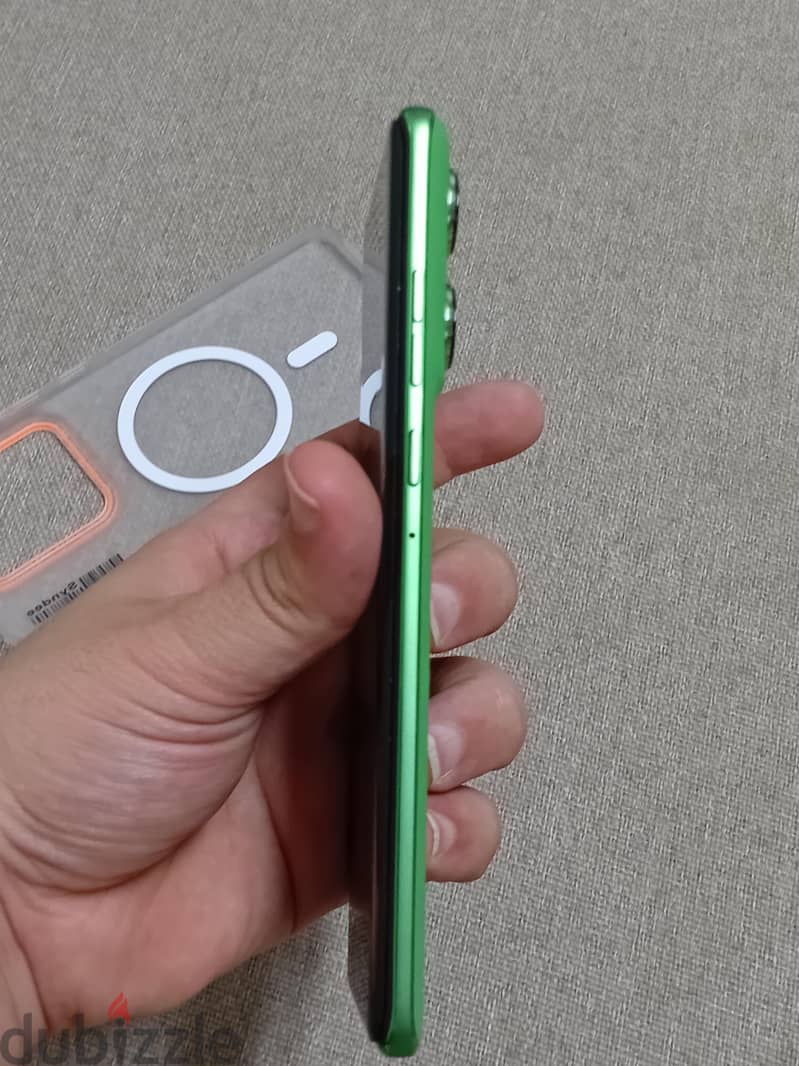 Motorola Edge 60 3