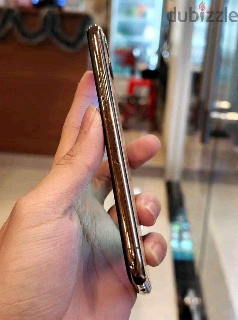 Apple - iPhone 11 Pro 3