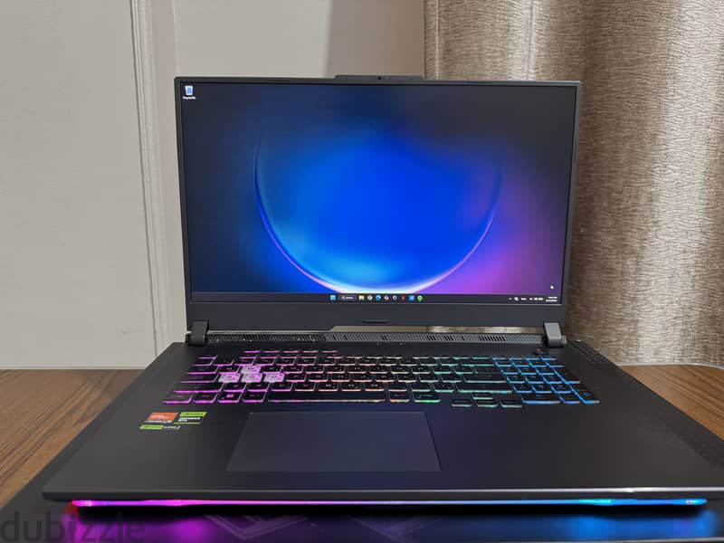Asus Rog Strix G173PV 1