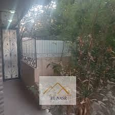 مكتب ارضي بمدخل خاص وحديقة خاصة ومرخص اداري للايجار بمدينة نصر على شارع رئيسي وحيوي واستراتيجي