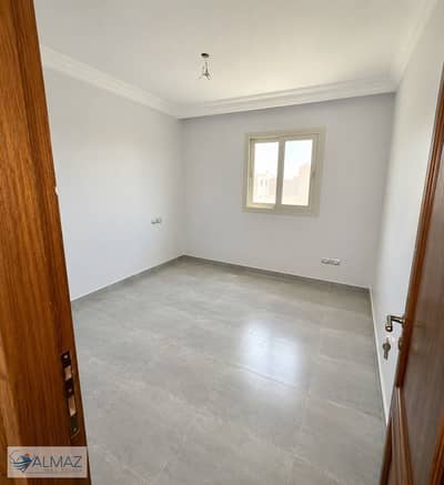 Unfurnished 150 sq m apartment for rent in East Academy, First Settlement, directly opposite the Police Academy.