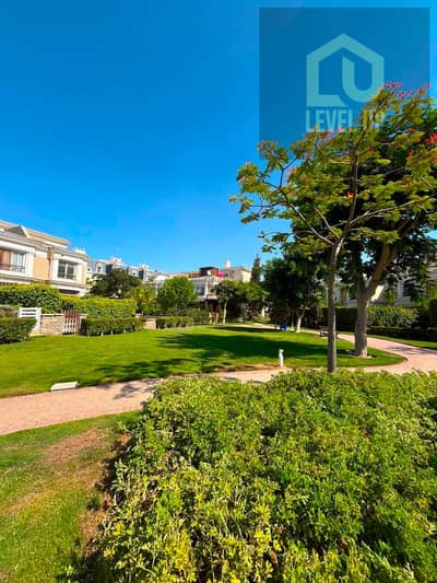Semi finished townhouse for sale in mountain view hyde park 5th settlement new cairo