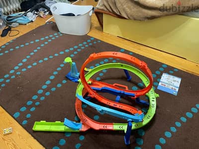 Hot Wheels car track Action Loop Cycloneتراك لعبة السيارات الشهير هوت