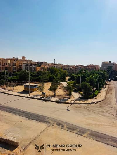 Apartment for sale in the Diplomats Compound, directly from the owner, near Arabella Plaza.