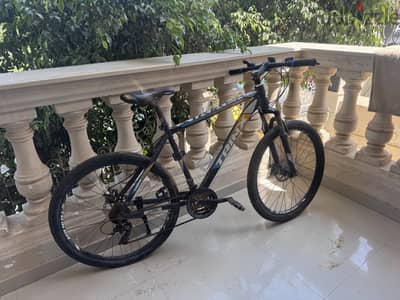 Trinx mountain bike