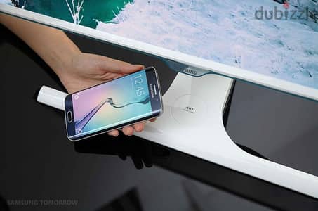 Samsung Wireless Mobile Charging Monitor