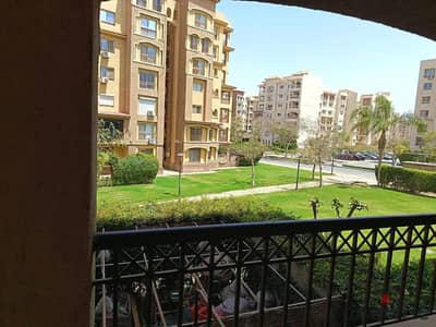 متاح للايجار قانون بمدينتي شقه مساحه 211 متر