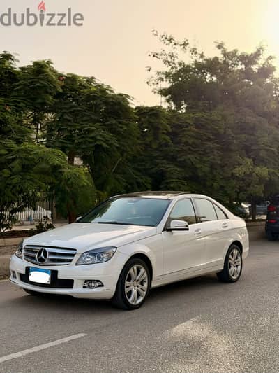 Mercedes-Benz C200 2011
