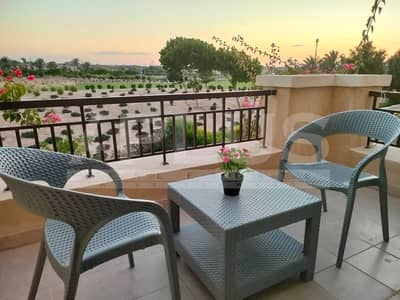 Standalone villa Direct on golf and lakes Marassi