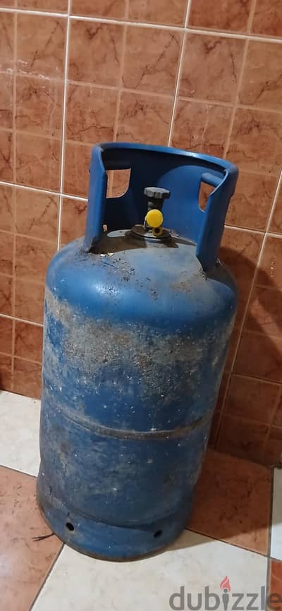 أنبوبة بوتجاز بحالة جيدة جدآ