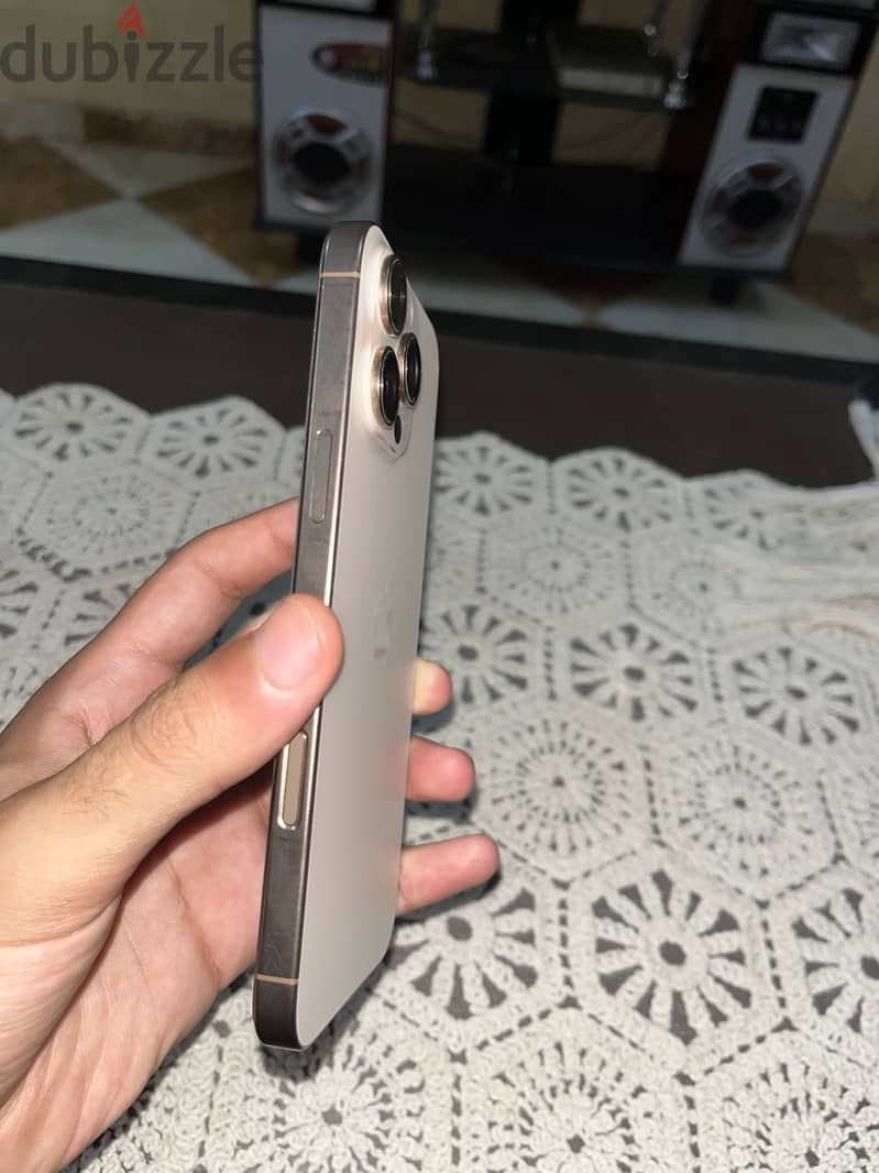 Apple - iPhone 16 Pro Max 2