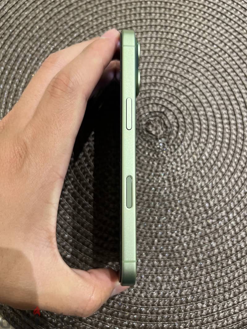 Apple - iPhone 17 1