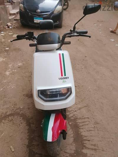 سكوتر بيانكا 2000 وات بحاله الزيرو