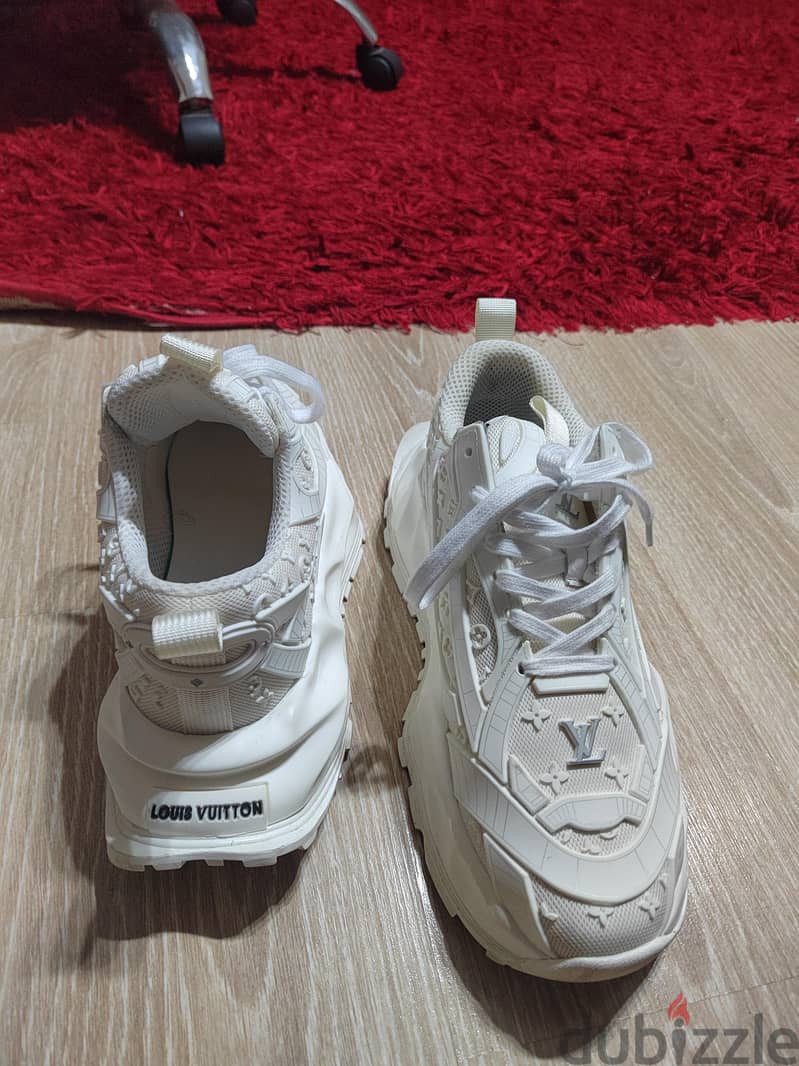 Louis vuitton shoes size 44 1