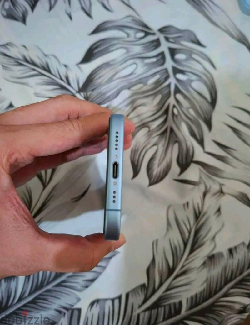 Apple - iPhone 17 3