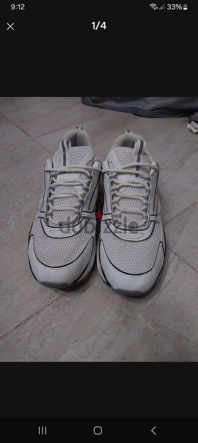 Dior B22 white 3d reflection