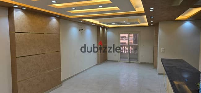 فرصه للمكاتب والشركات شقة للايجار في مكرم عبيد 200م الترا سوبر لوكس