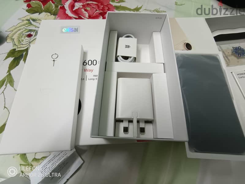 Honor 600 4