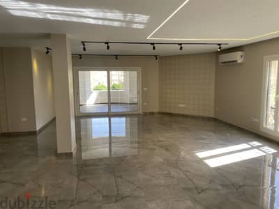 Under market price Apartment 274 m for sale at Mountain View Hyde park