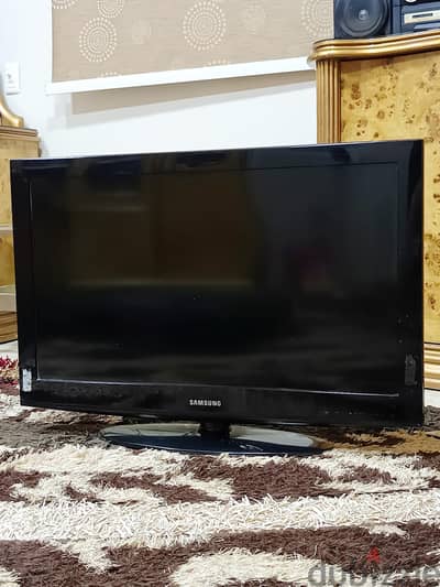 شاشة سامسونج 32 بوصه عاديه