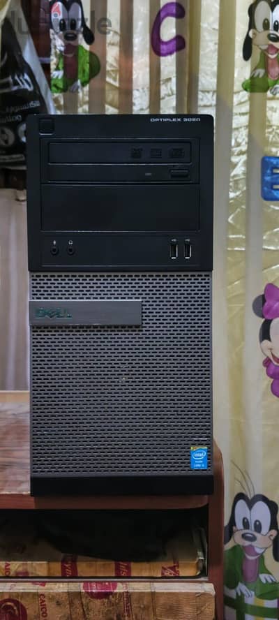 كمبيوتر DELL بمواصفات قوية