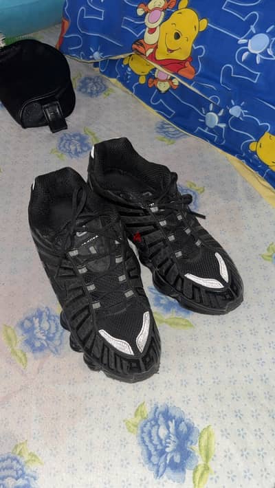 Sneakers new