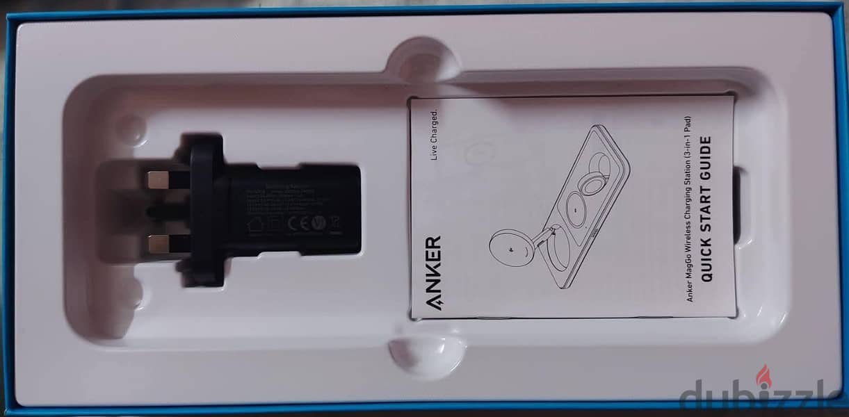 (FOR IPHONE USERS) Anker MagSafe Foldable 3-in-1 Wireless Charger 9