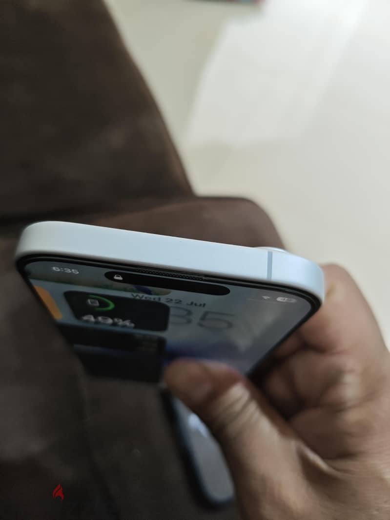 Apple - iPhone 17 2