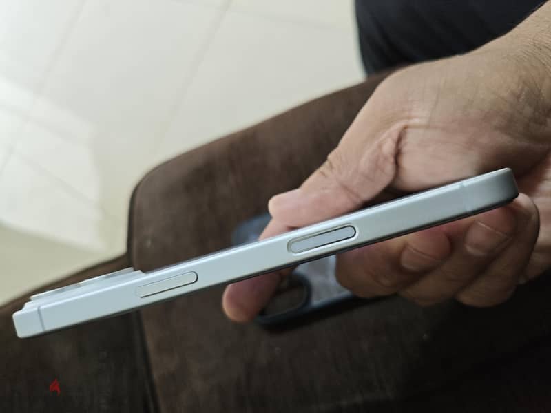 Apple - iPhone 17 7