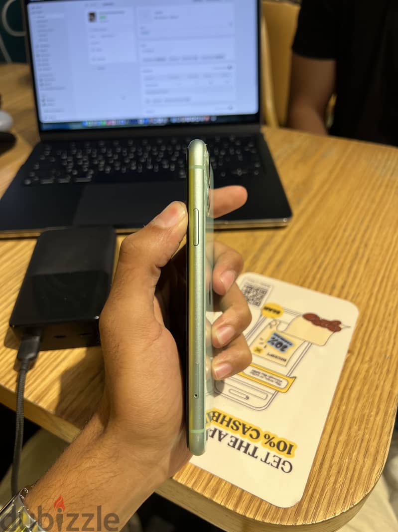 Apple - iPhone 11 4