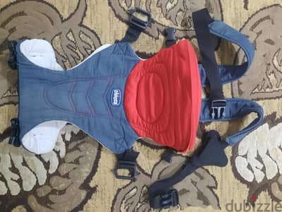 شيالة أو حمالة أطفال ماركة شيكو Chicco بحاله ممتازه