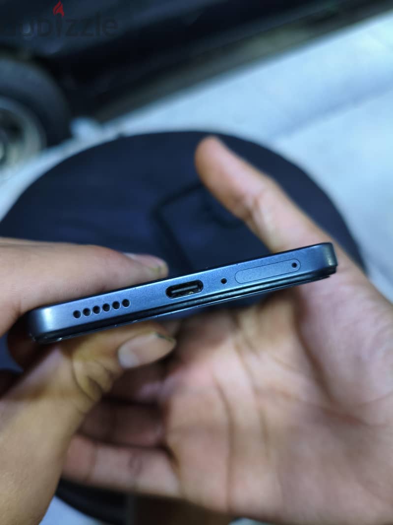 Vivo v60lyt 3