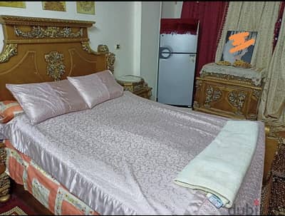 غرفه نوم خشب  زان ذهبي كلاسيك ( سرعه البيع )