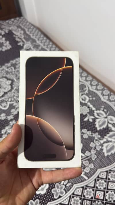 Apple - iPhone 16 Pro Max
