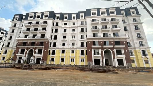 بالتقسيط اي فيلا روف 240م + 55م روف مباشر علي اللاجون ماونتن فيو اى سيتي Mountain view i city