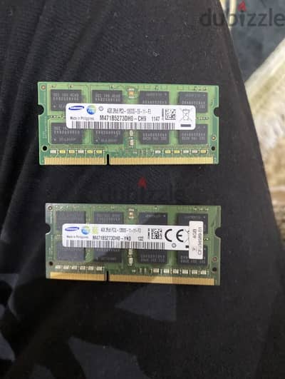 رامات لابتوب من شركة سامسونج ddr3 كل واحدة ٤ جيجا بايت