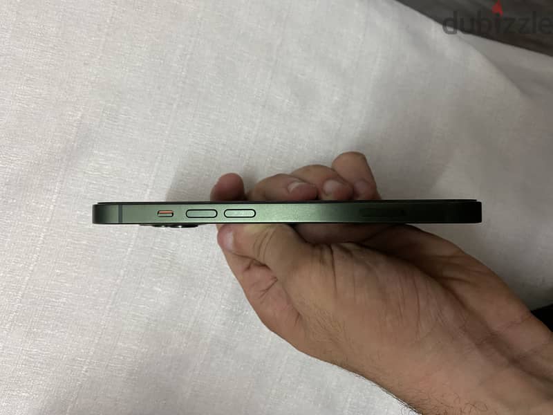 Apple - iPhone 13 4