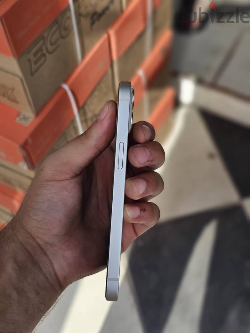 Apple - iPhone 13 4