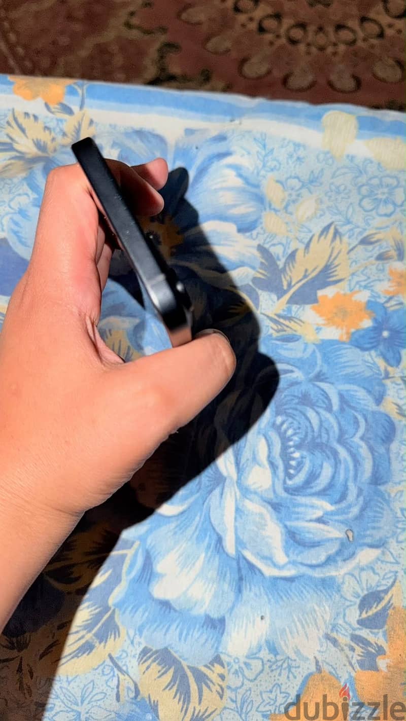 Apple - iPhone 15 5