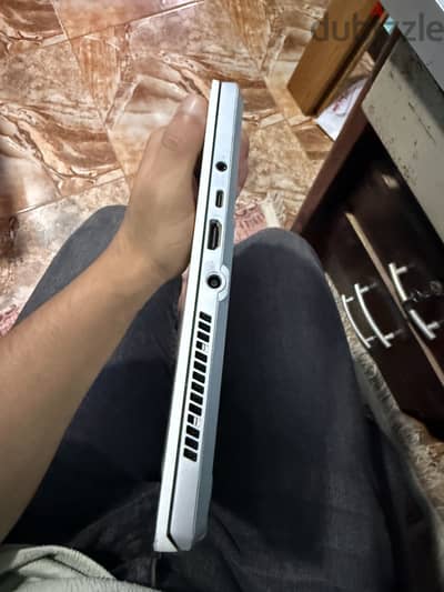 Asus zephyrs g 14 ram 40GB ssd 1tb