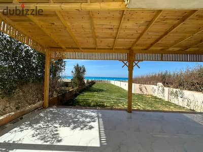 Ground floor chalet on the North Coast, directly on the beach, at an incredible price with installments