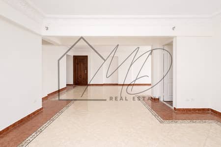 شقة للإيجار السكني في سموحة 250م