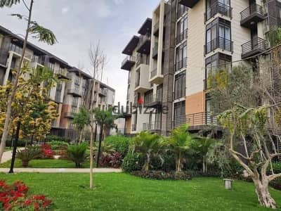 Apartment for sale in the upscale phases of Madinaty b8 old contract less than the company's price currently at 8 million